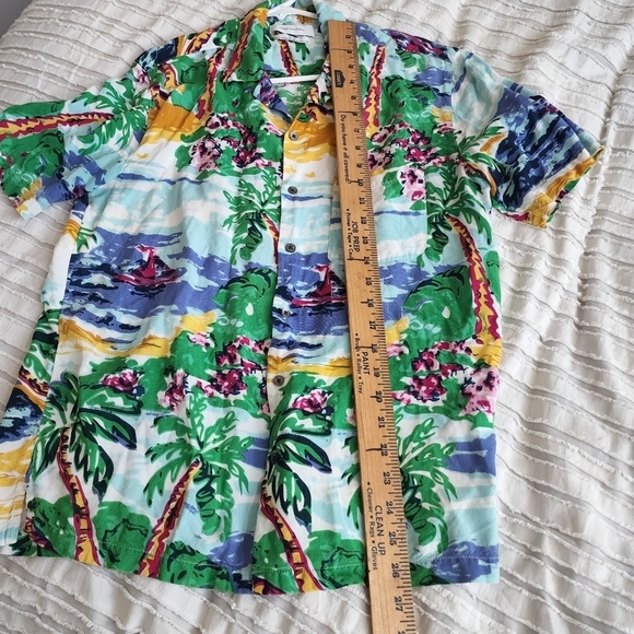 Urban outfitters Painted Paradise Rayon Short Sleeve Button-Down Shirt - Picture 14 of 16